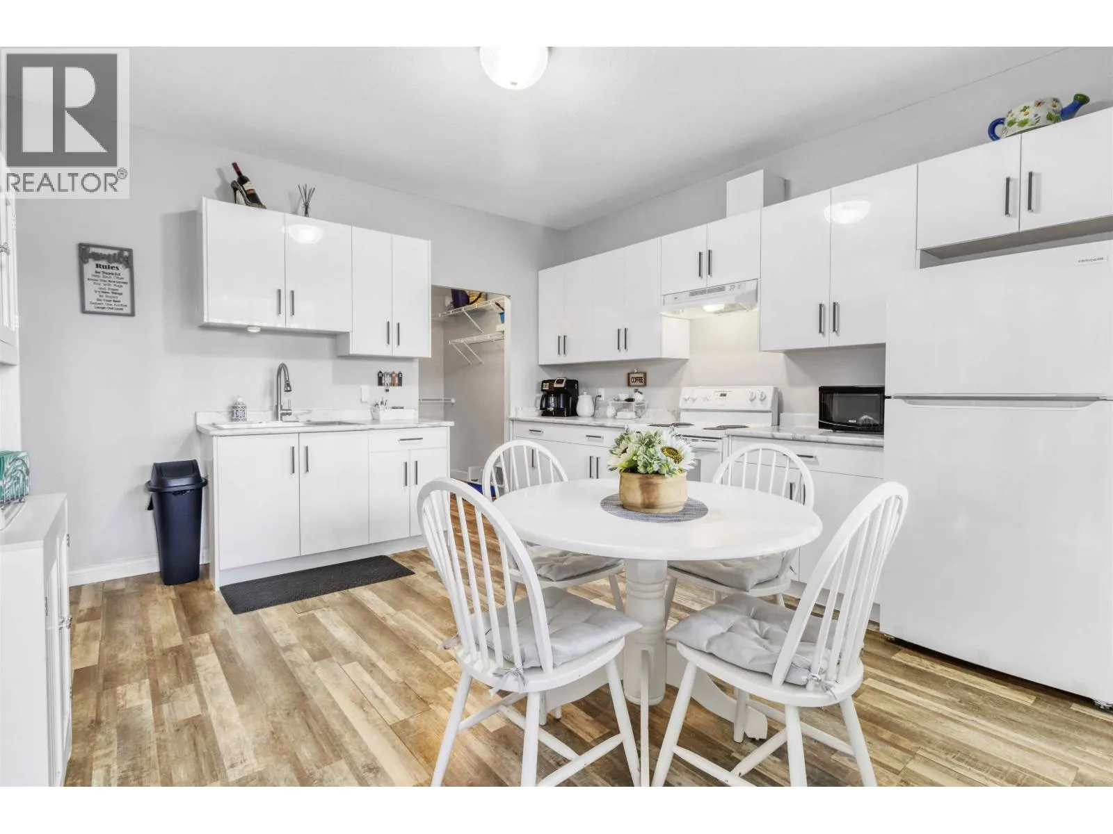 23404 TAMARACK LANE