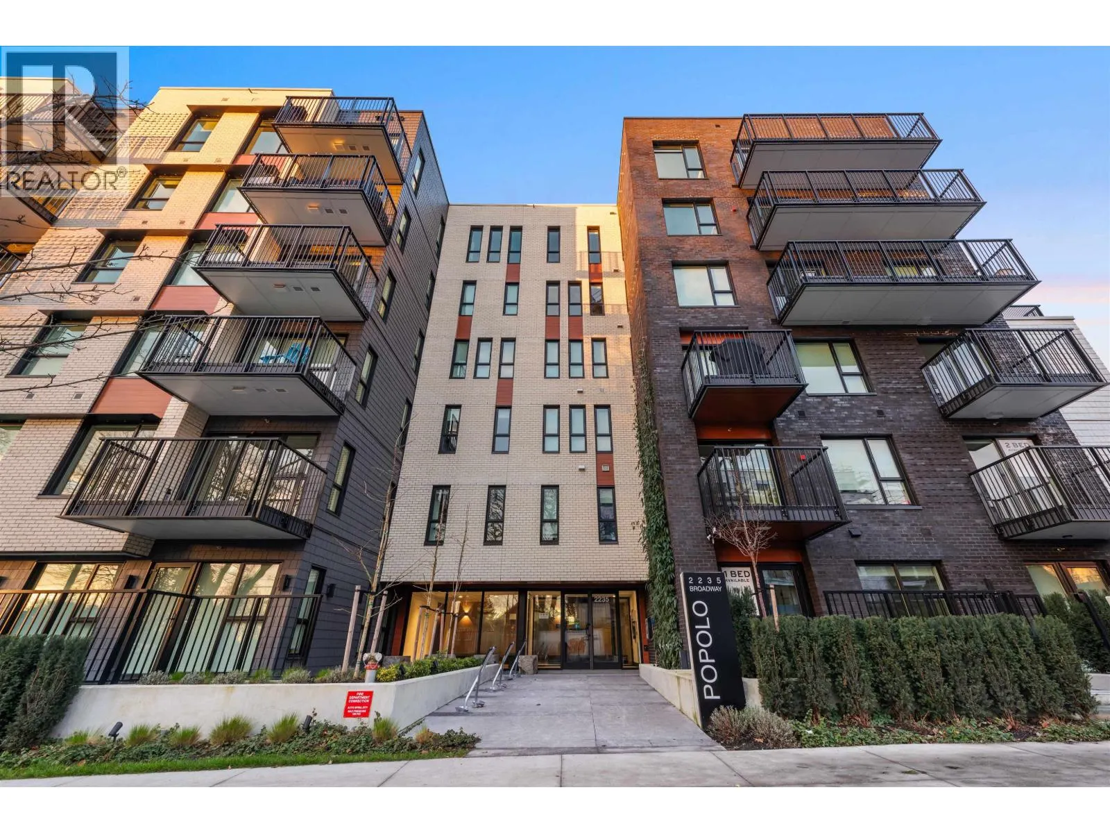 601 2235 E BROADWAY