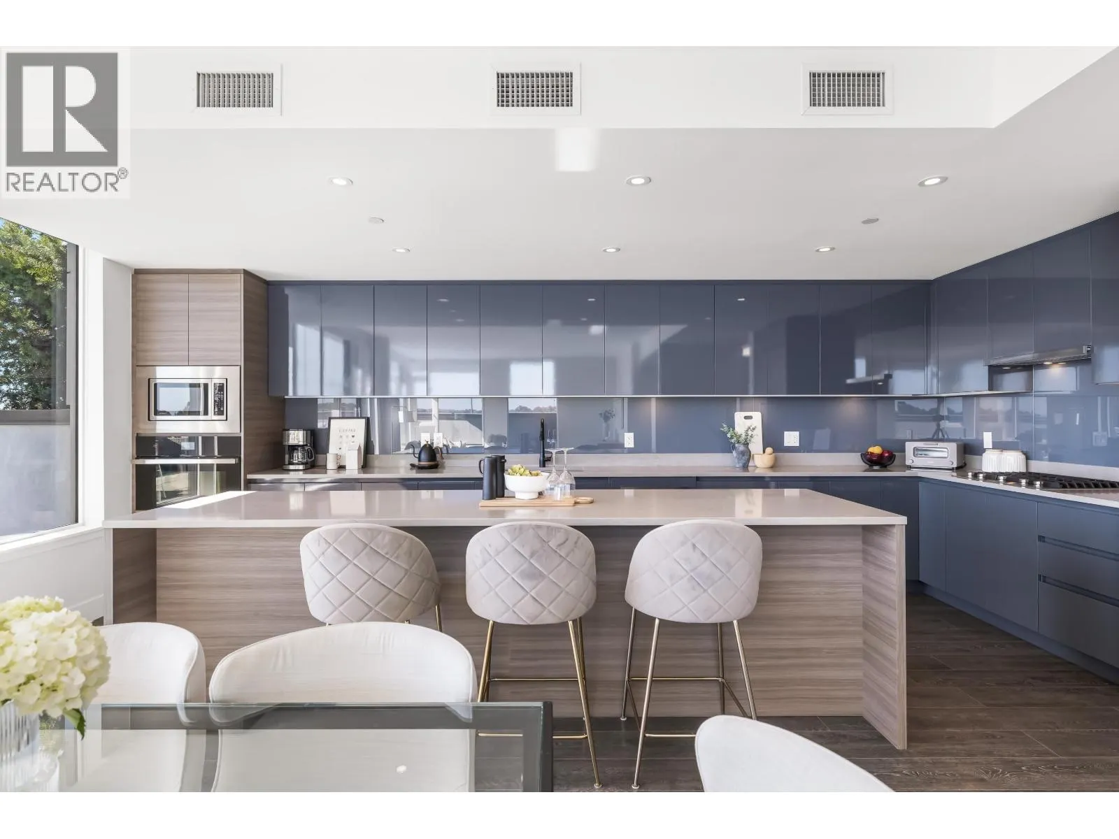 PH 655 8575 RIVERGRASS DRIVE