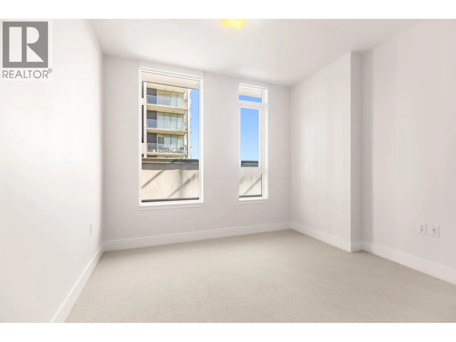 PH 655 8575 RIVERGRASS DRIVE