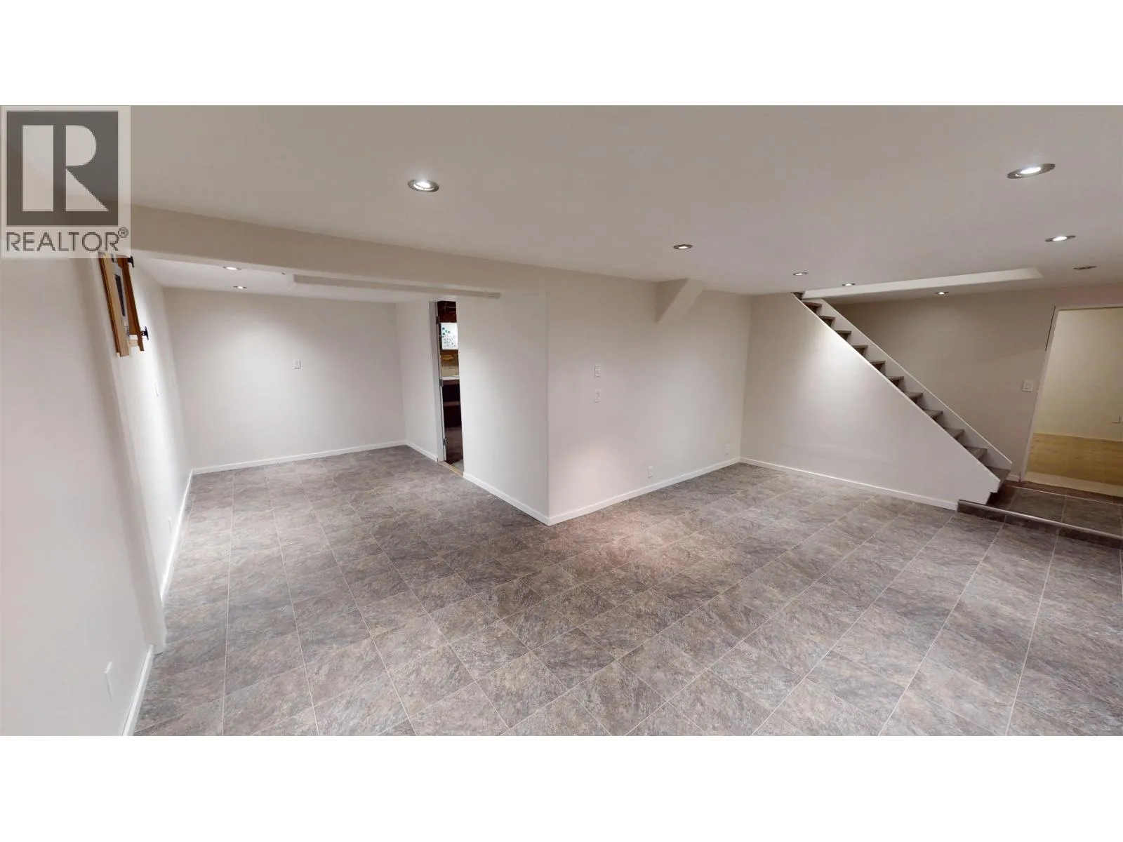 466 WINDER STREET