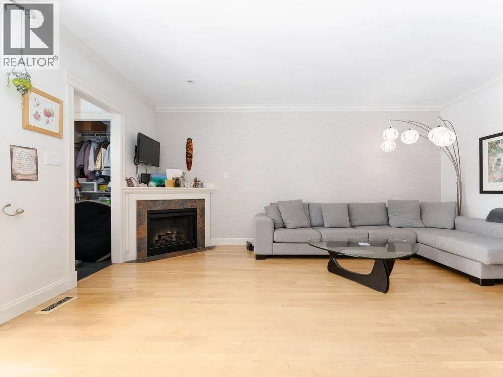 331 W 14TH STREET