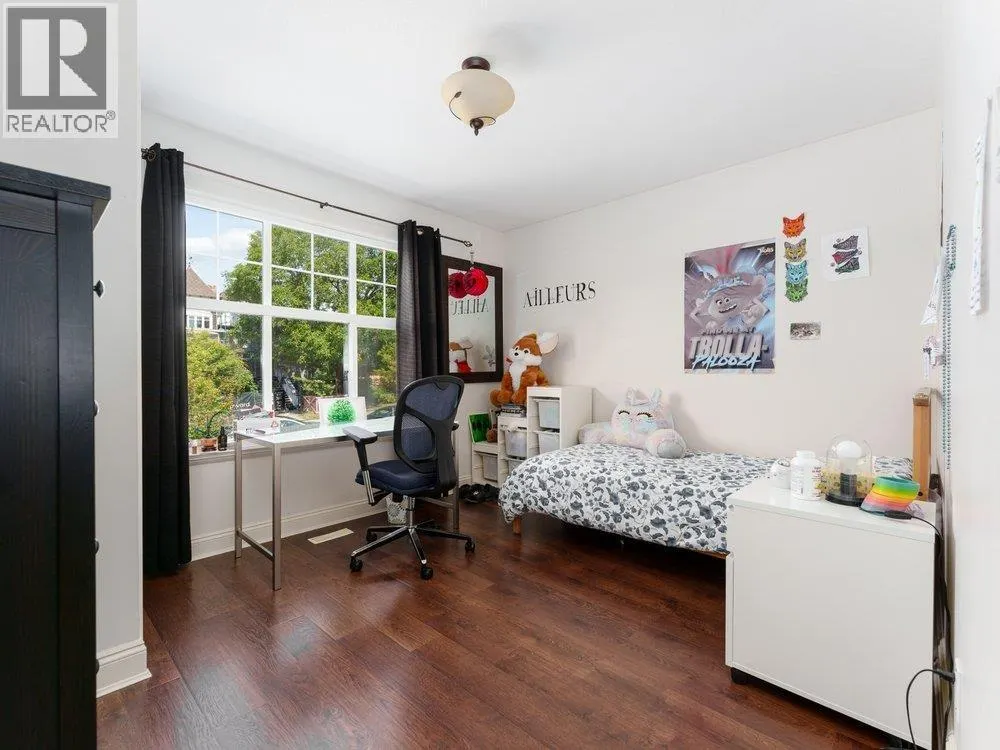 331 W 14TH STREET