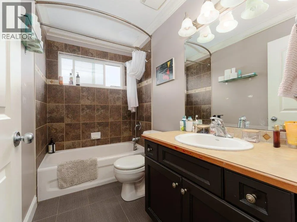 331 W 14TH STREET