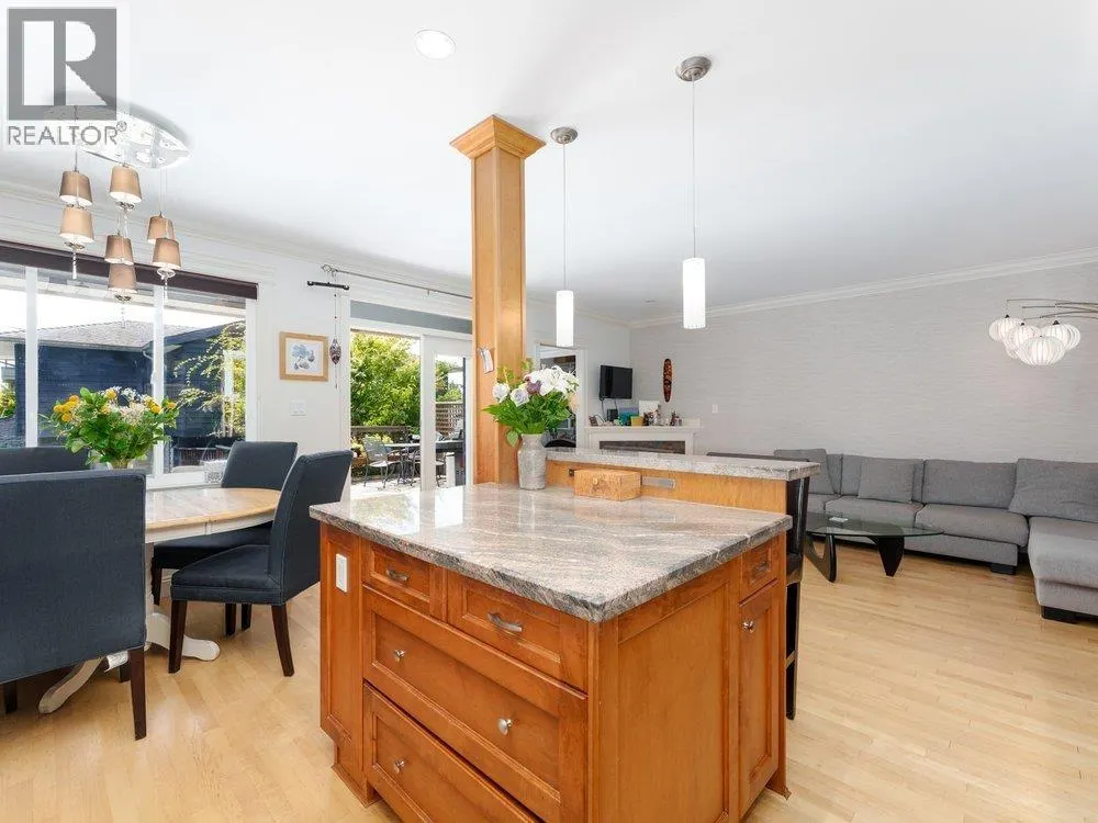 331 W 14TH STREET