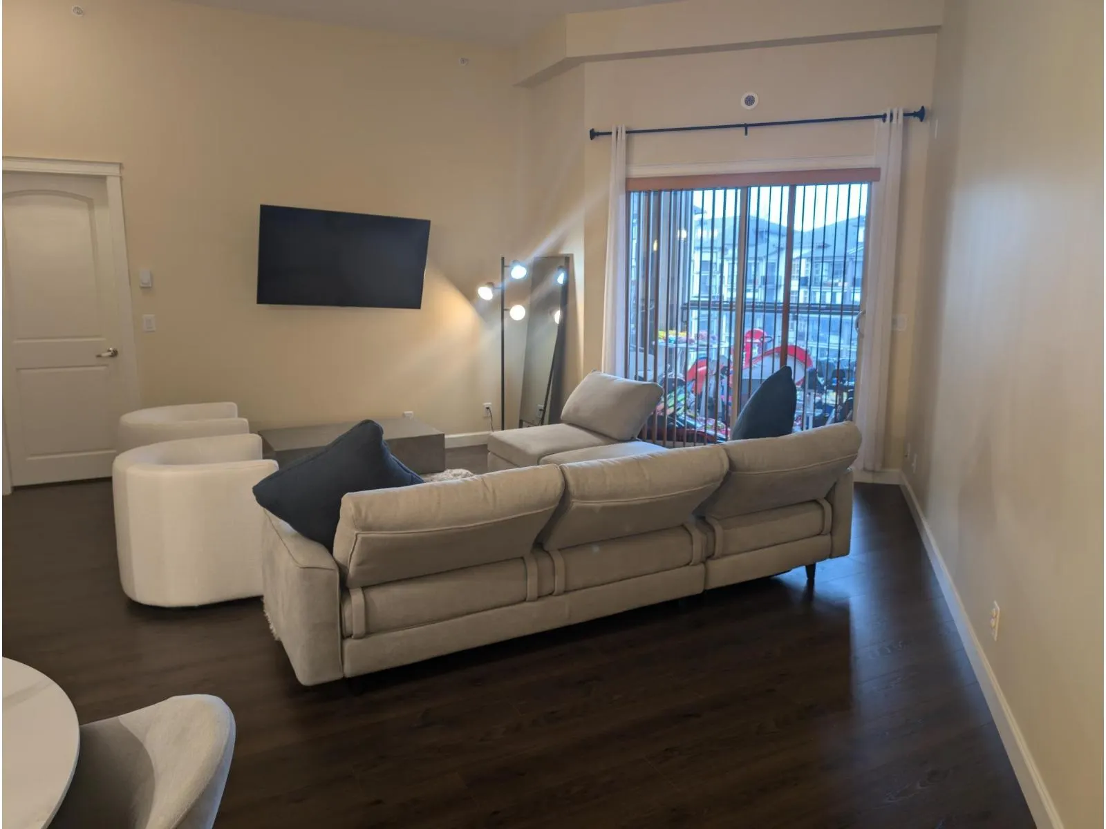 608 20376 86 AVENUE
