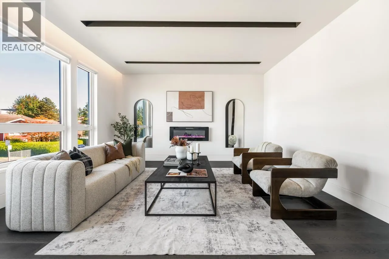 4380 LANCELOT DRIVE