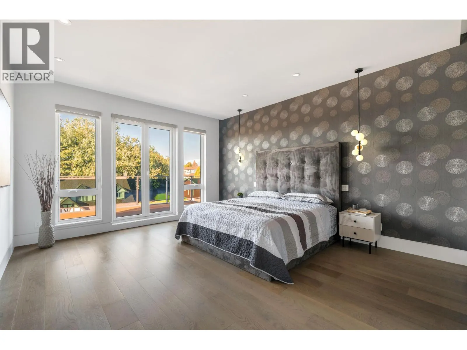 4380 LANCELOT DRIVE
