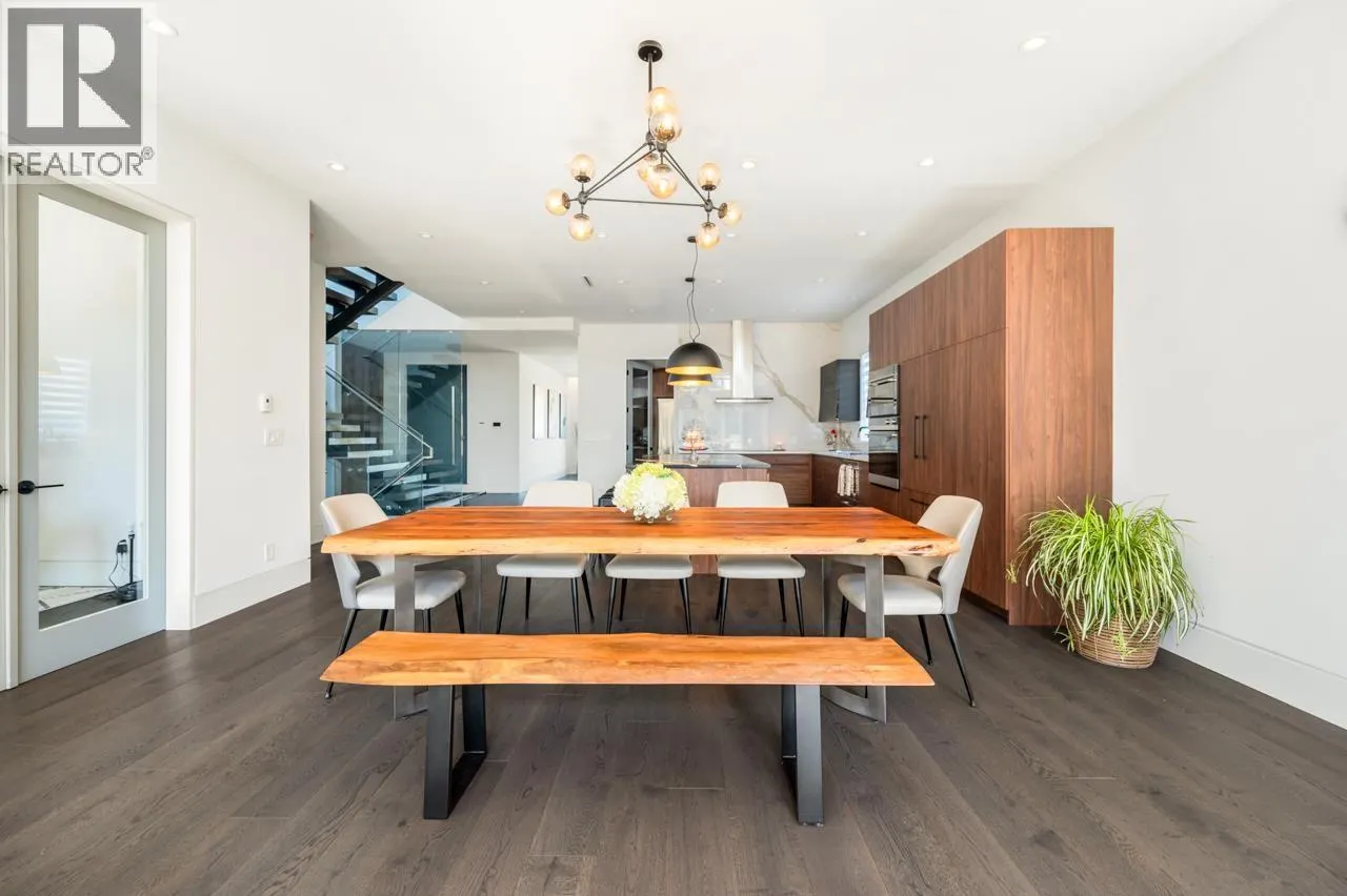 4380 LANCELOT DRIVE