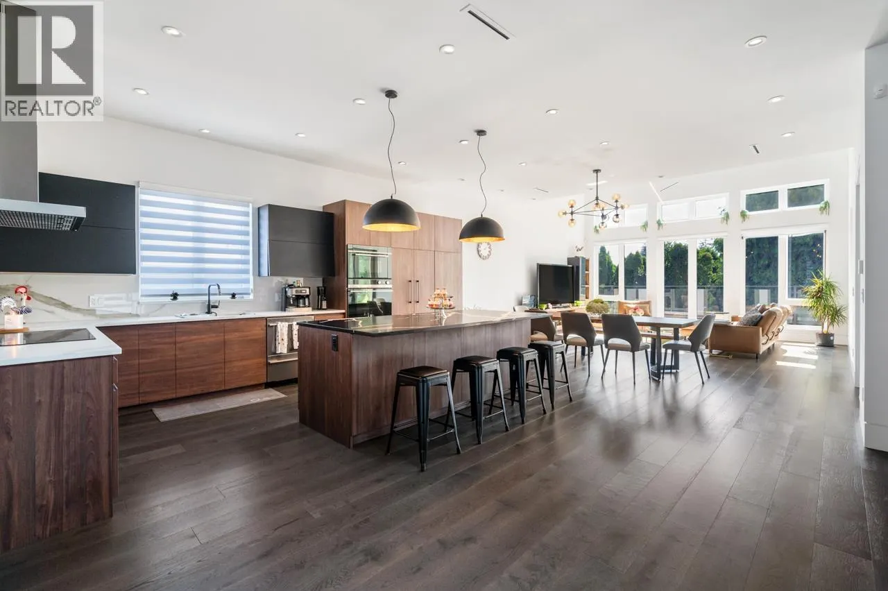 4380 LANCELOT DRIVE