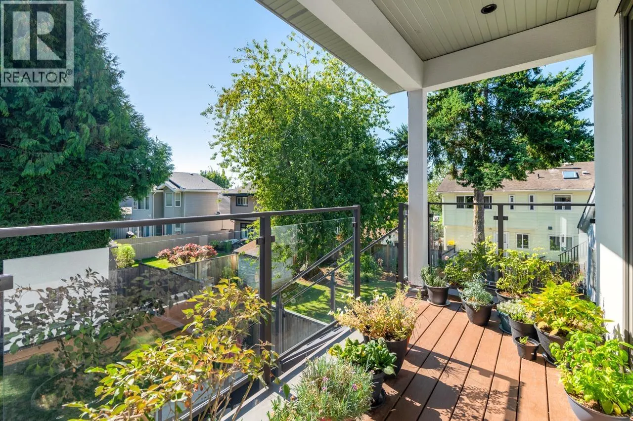 4380 LANCELOT DRIVE