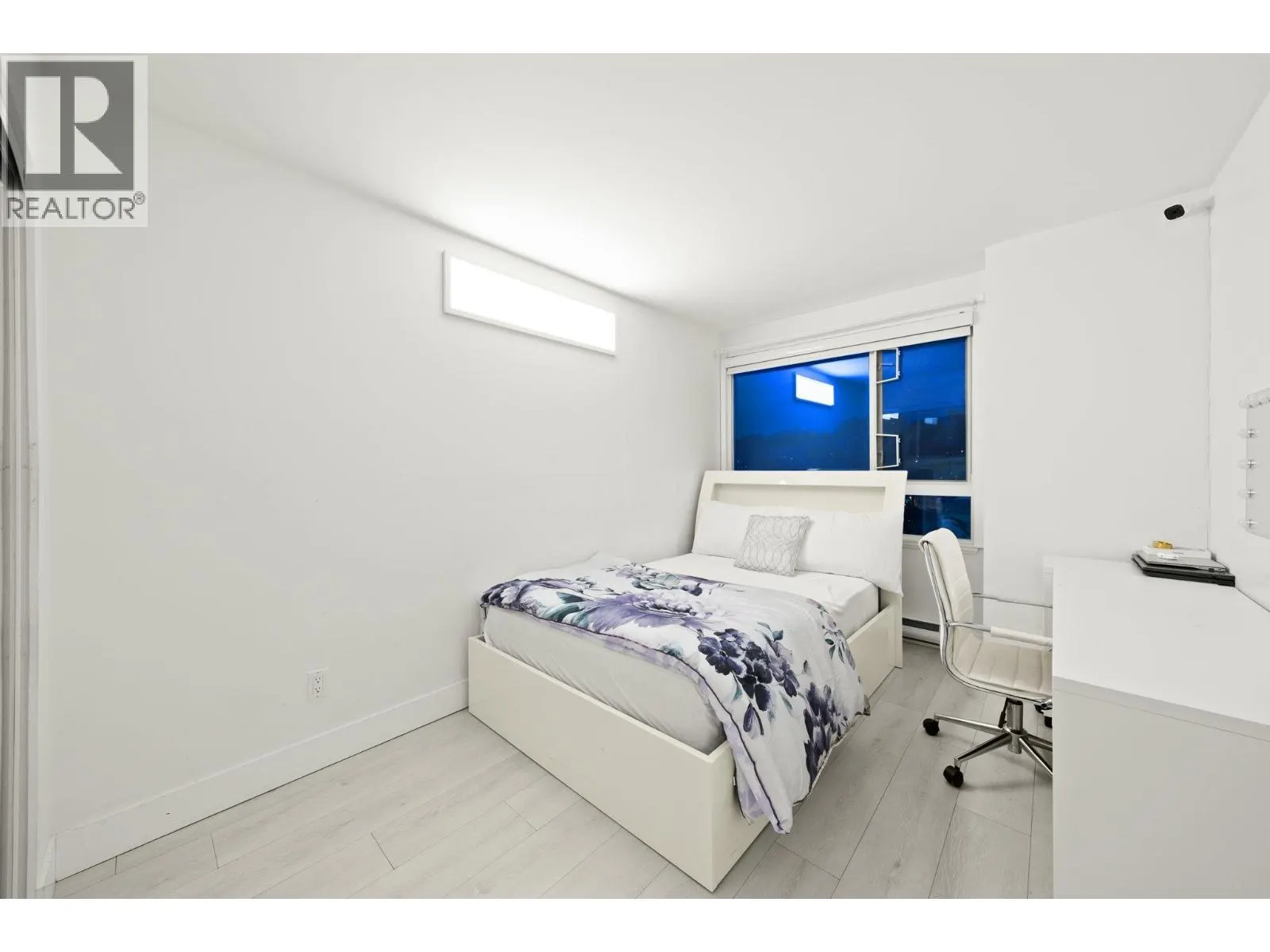 905 1185 QUAYSIDE DRIVE