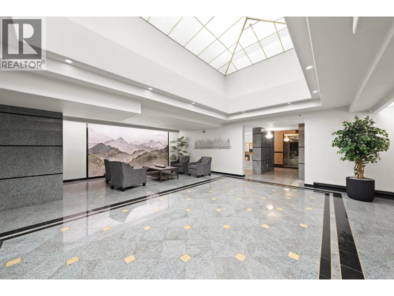 905 1185 QUAYSIDE DRIVE