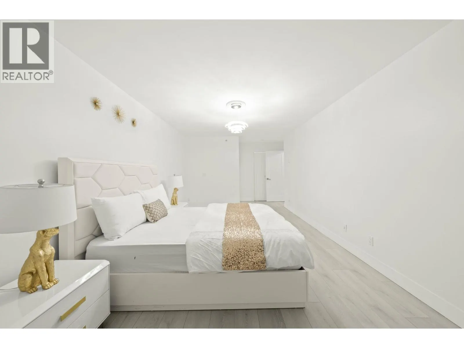 905 1185 QUAYSIDE DRIVE
