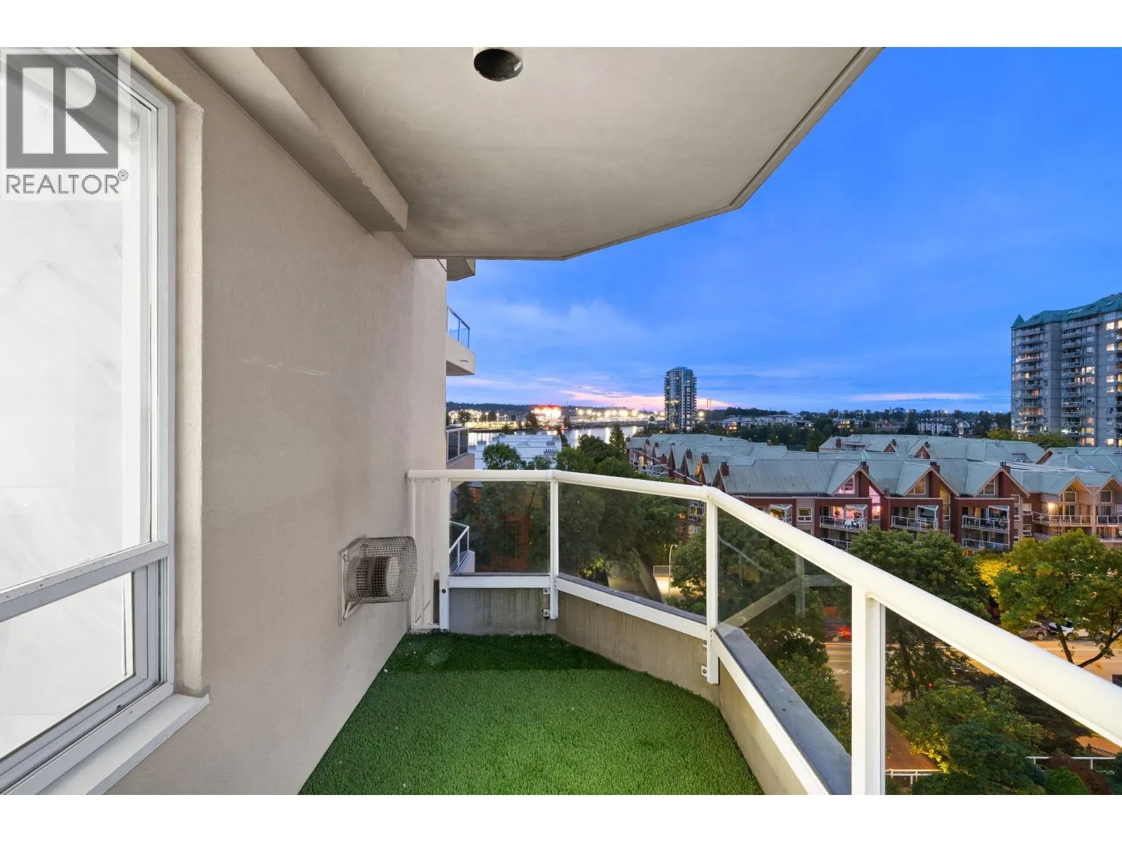 905 1185 QUAYSIDE DRIVE