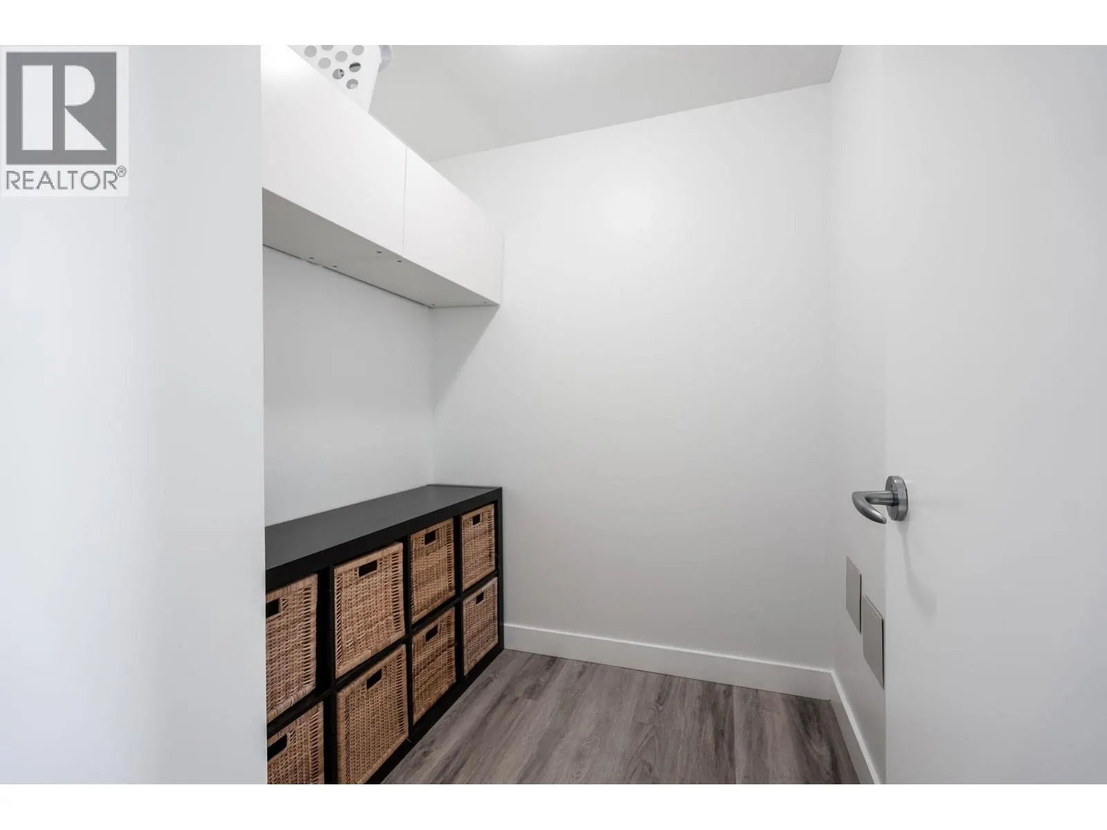 3106 928 BEATTY STREET