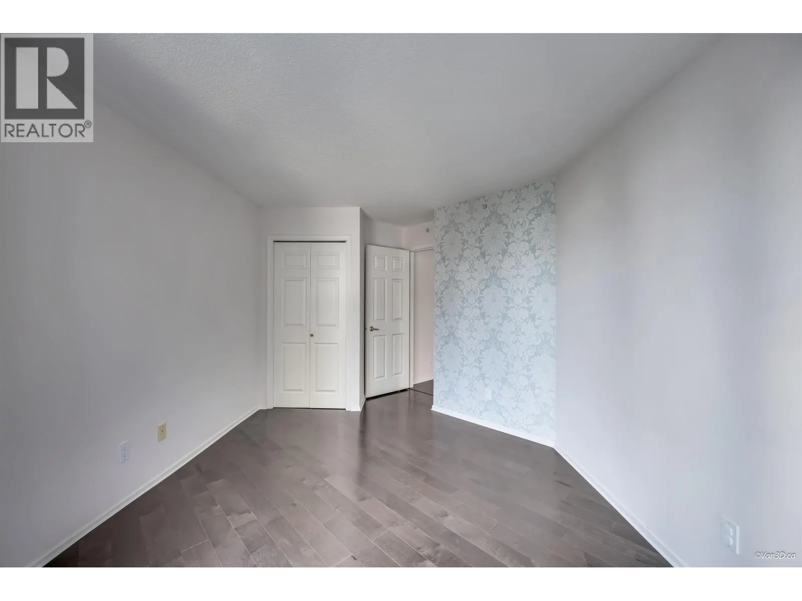 1703 4505 HAZEL STREET