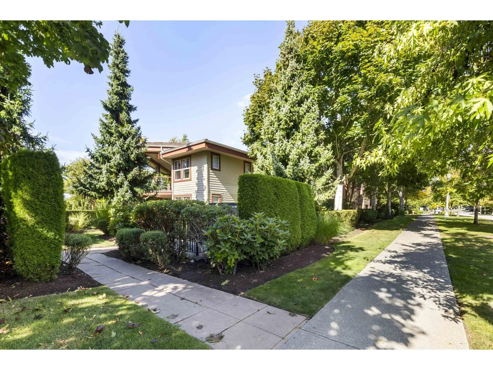 111 3355 ROSEMARY HEIGHTS DRIVE