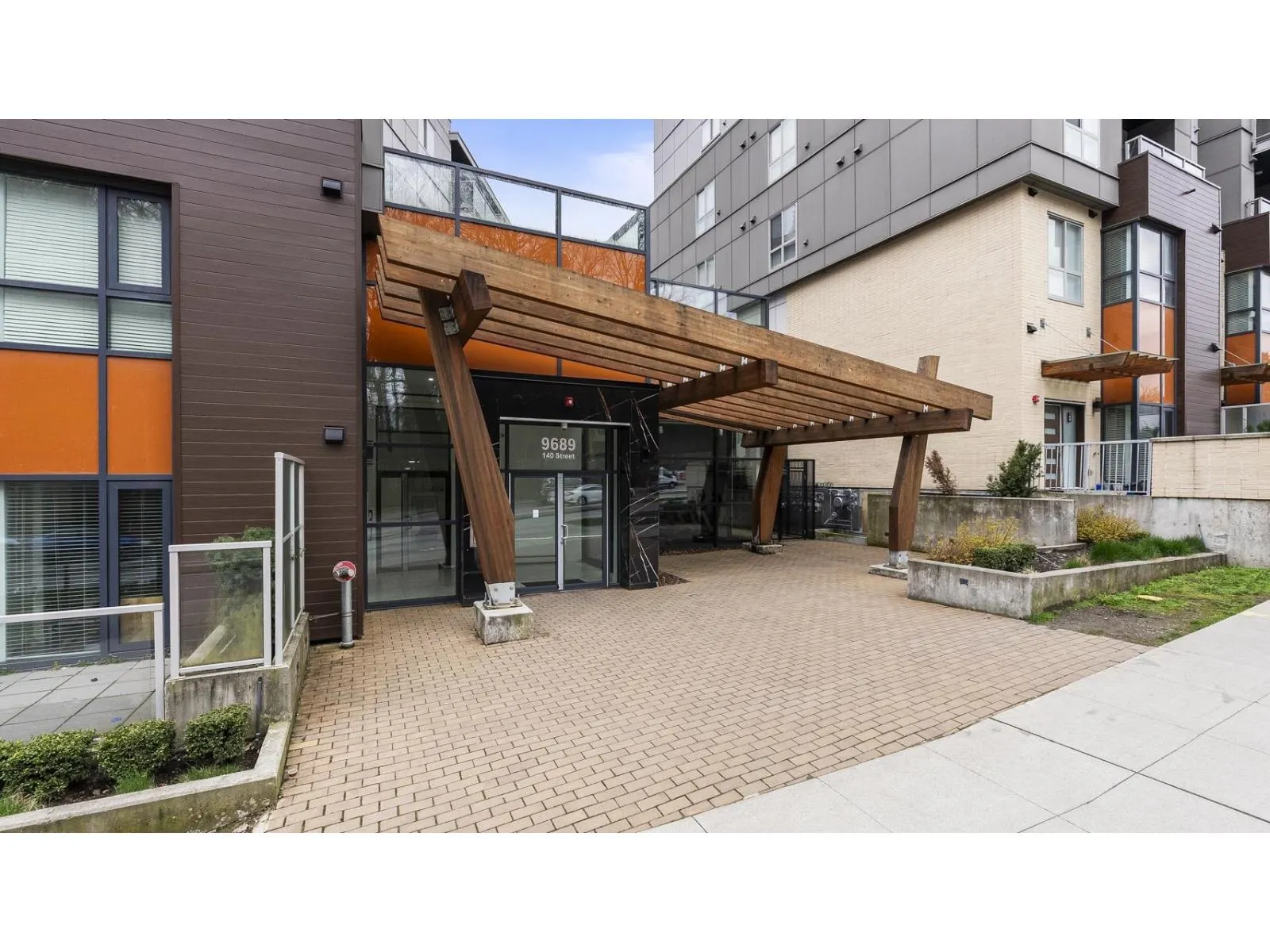 B108 9689 140 STREET