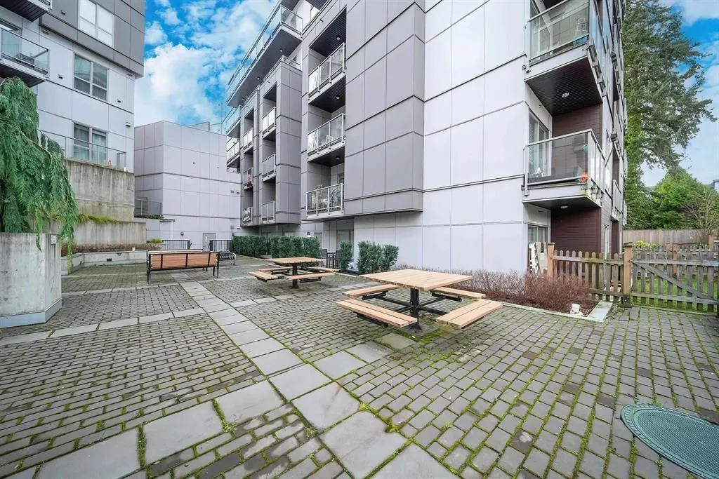 B108 9689 140 STREET