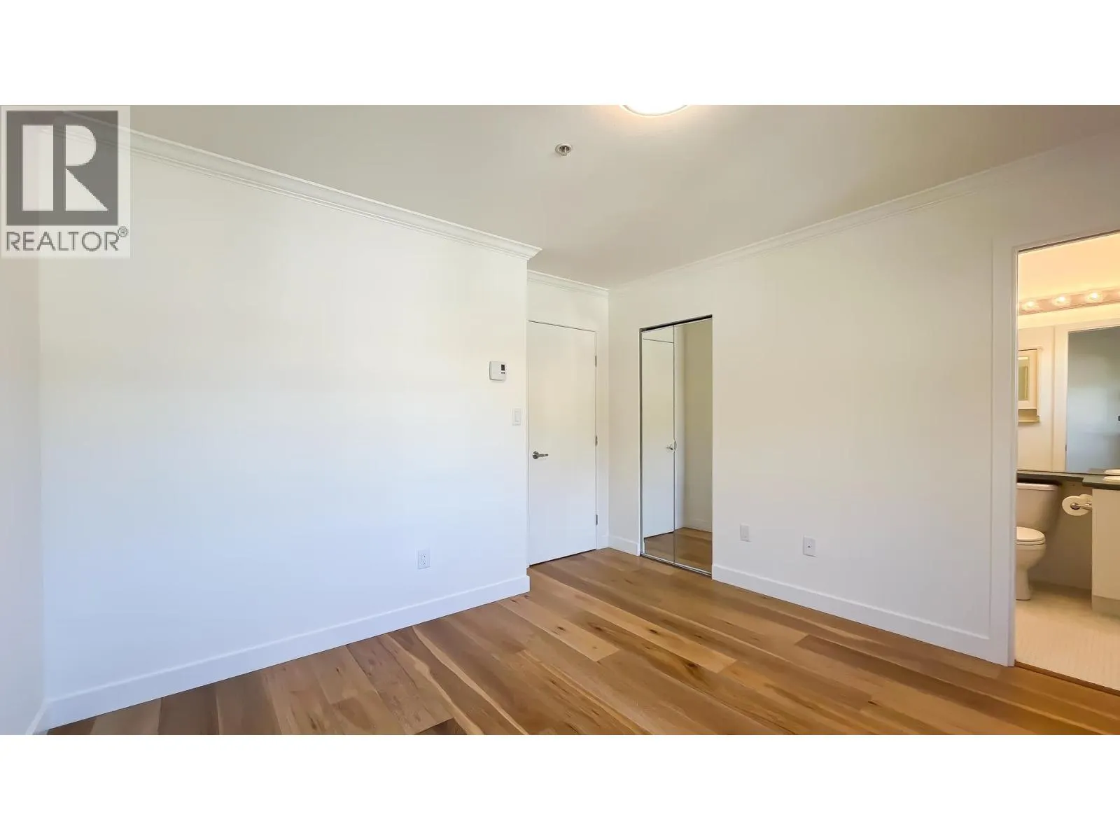 891 PRIOR STREET