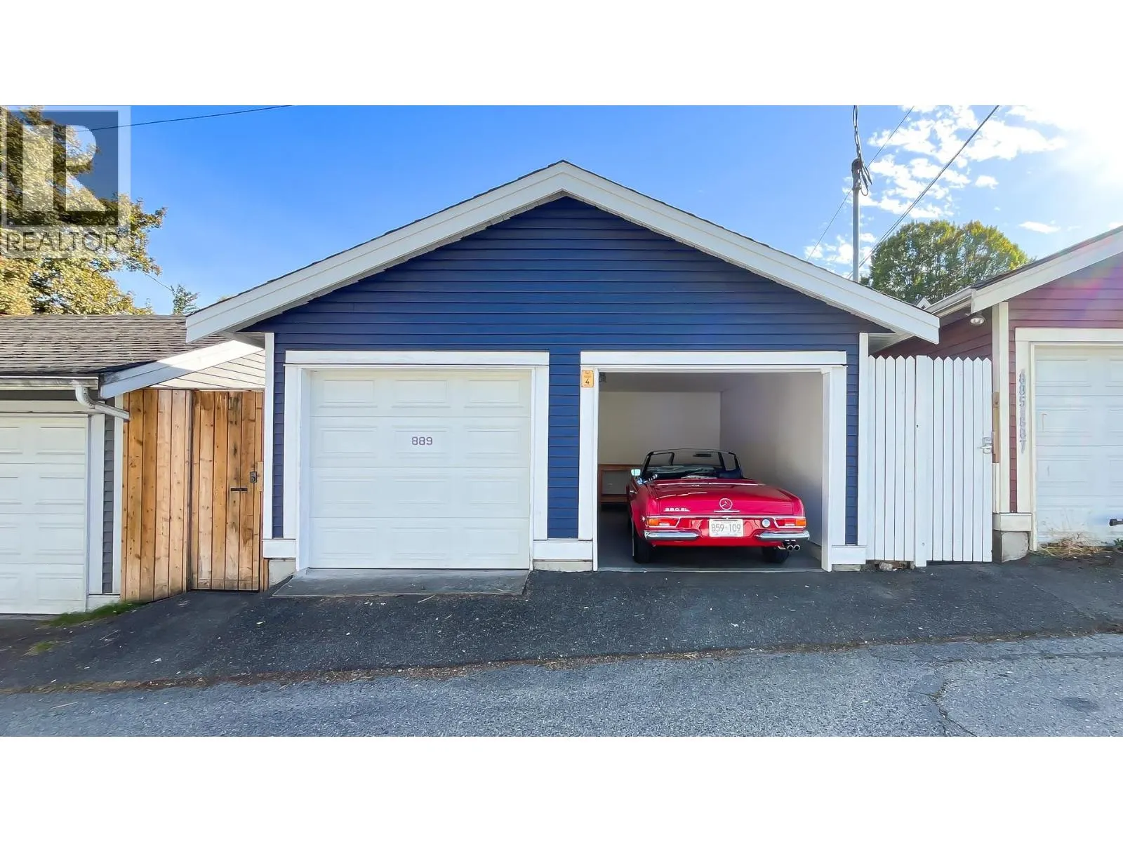 891 PRIOR STREET