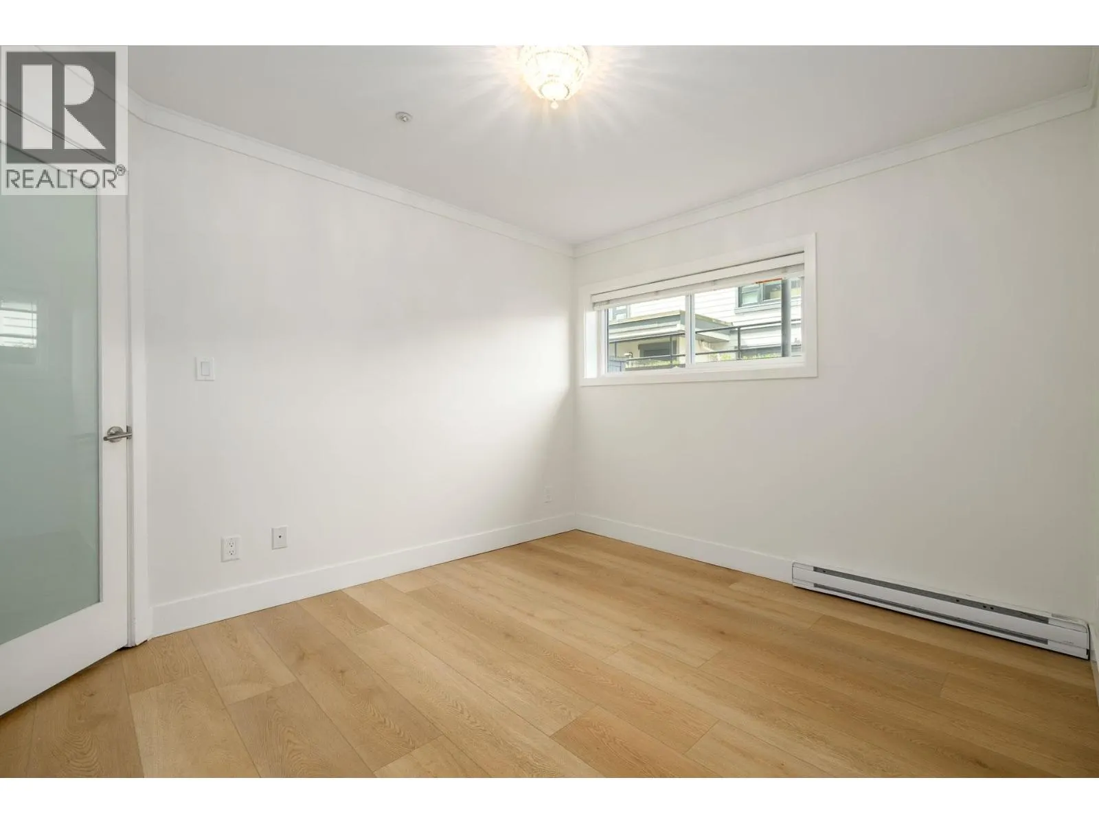 1959 W 2ND AVENUE