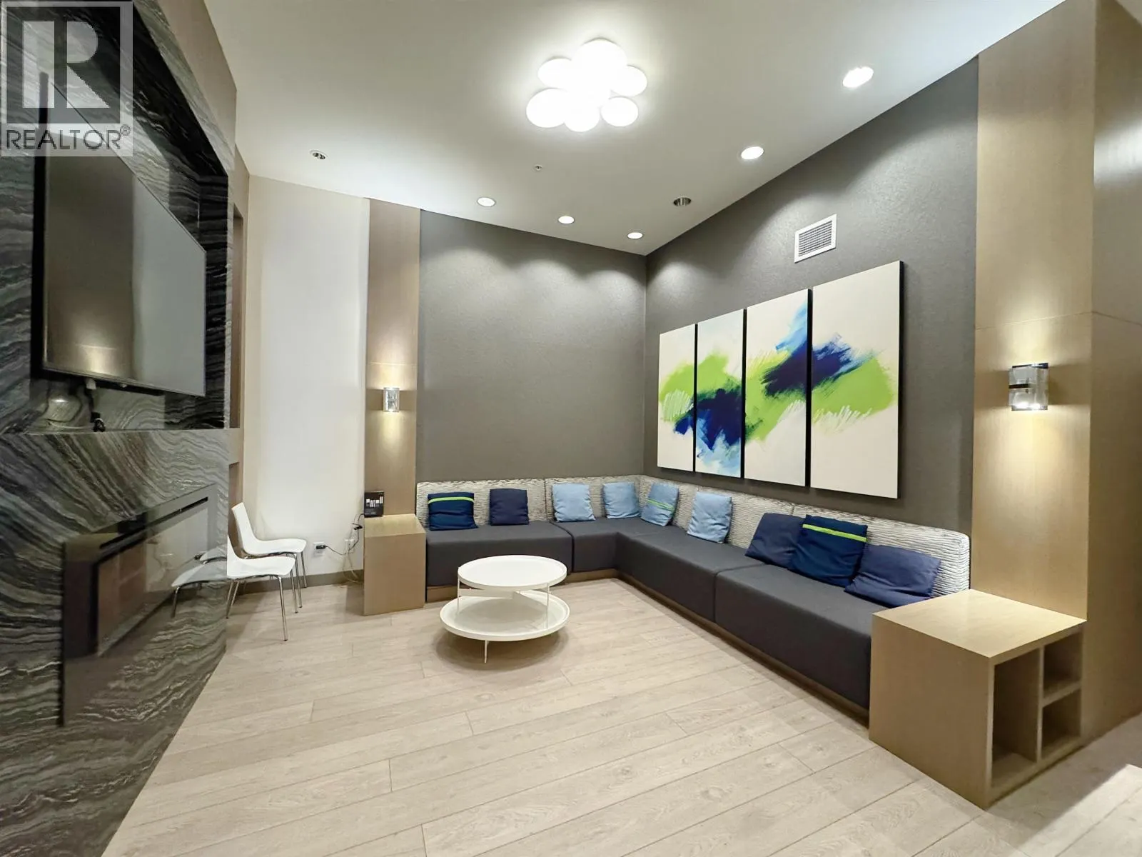 1908 602 COMO LAKE AVENUE
