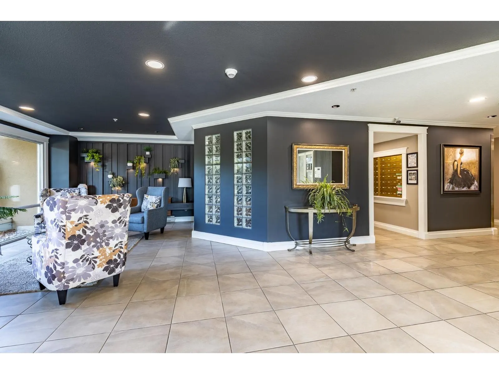 1501 3190 GLADWIN ROAD