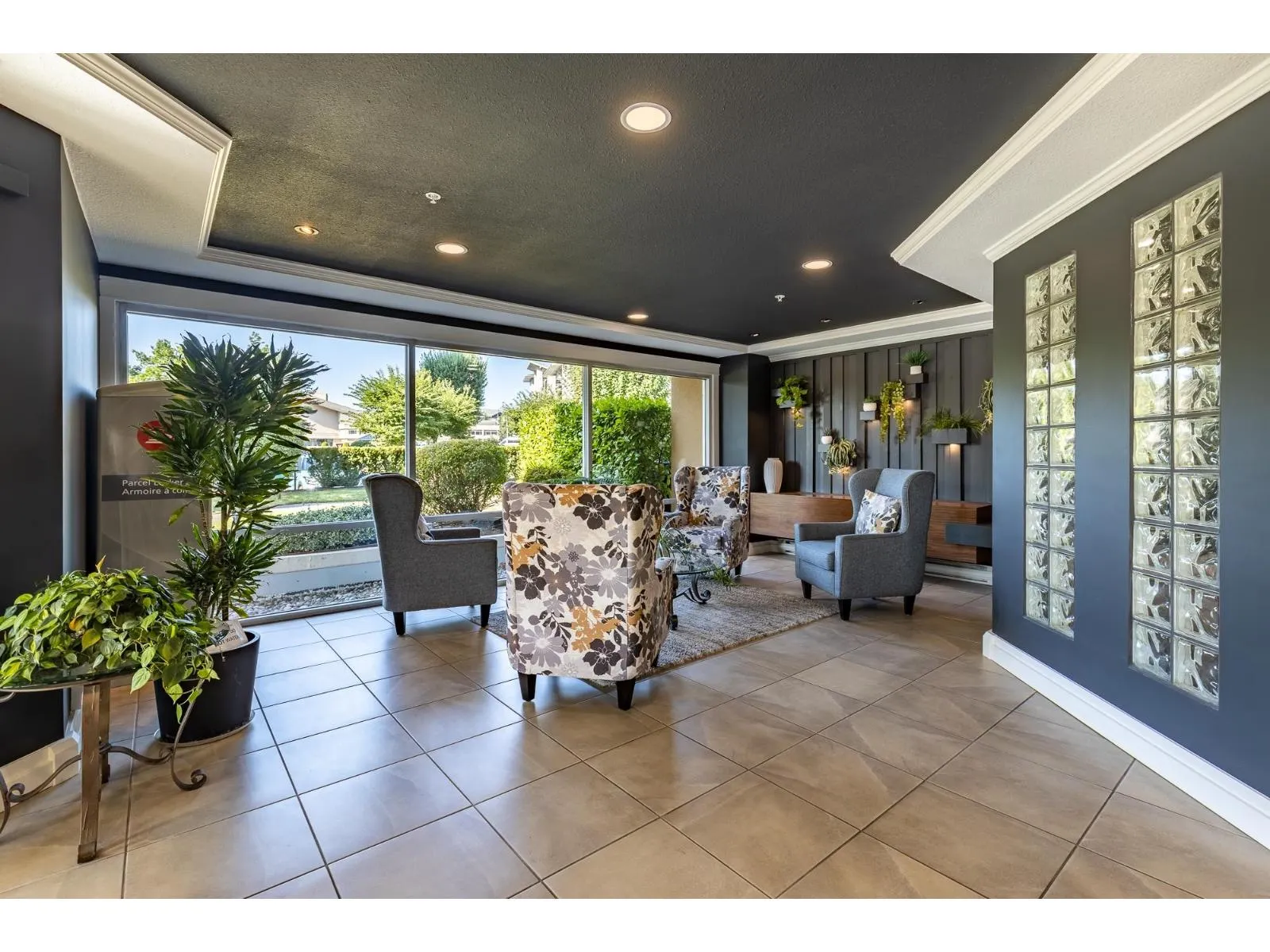 1501 3190 GLADWIN ROAD