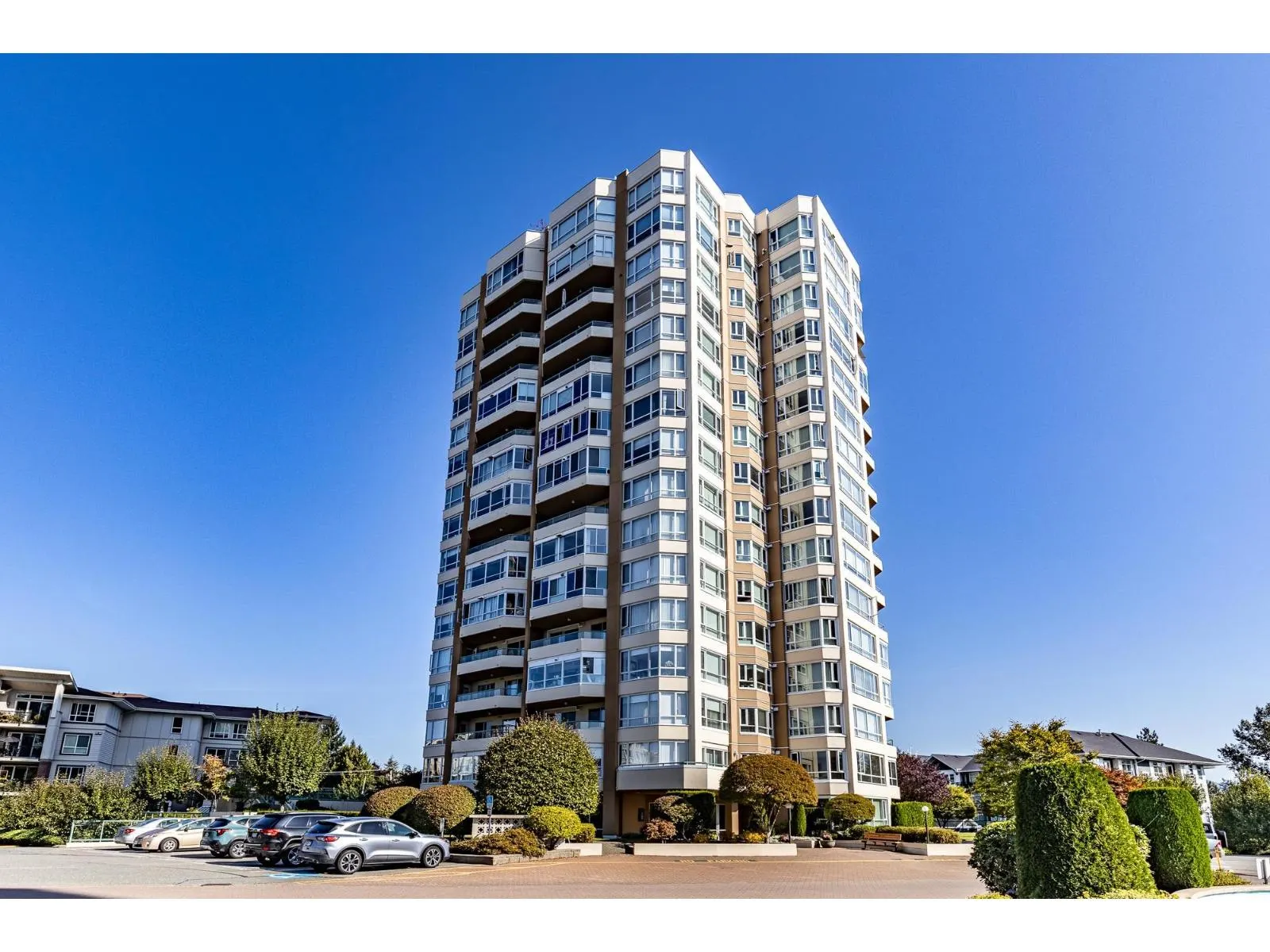 1501 3190 GLADWIN ROAD