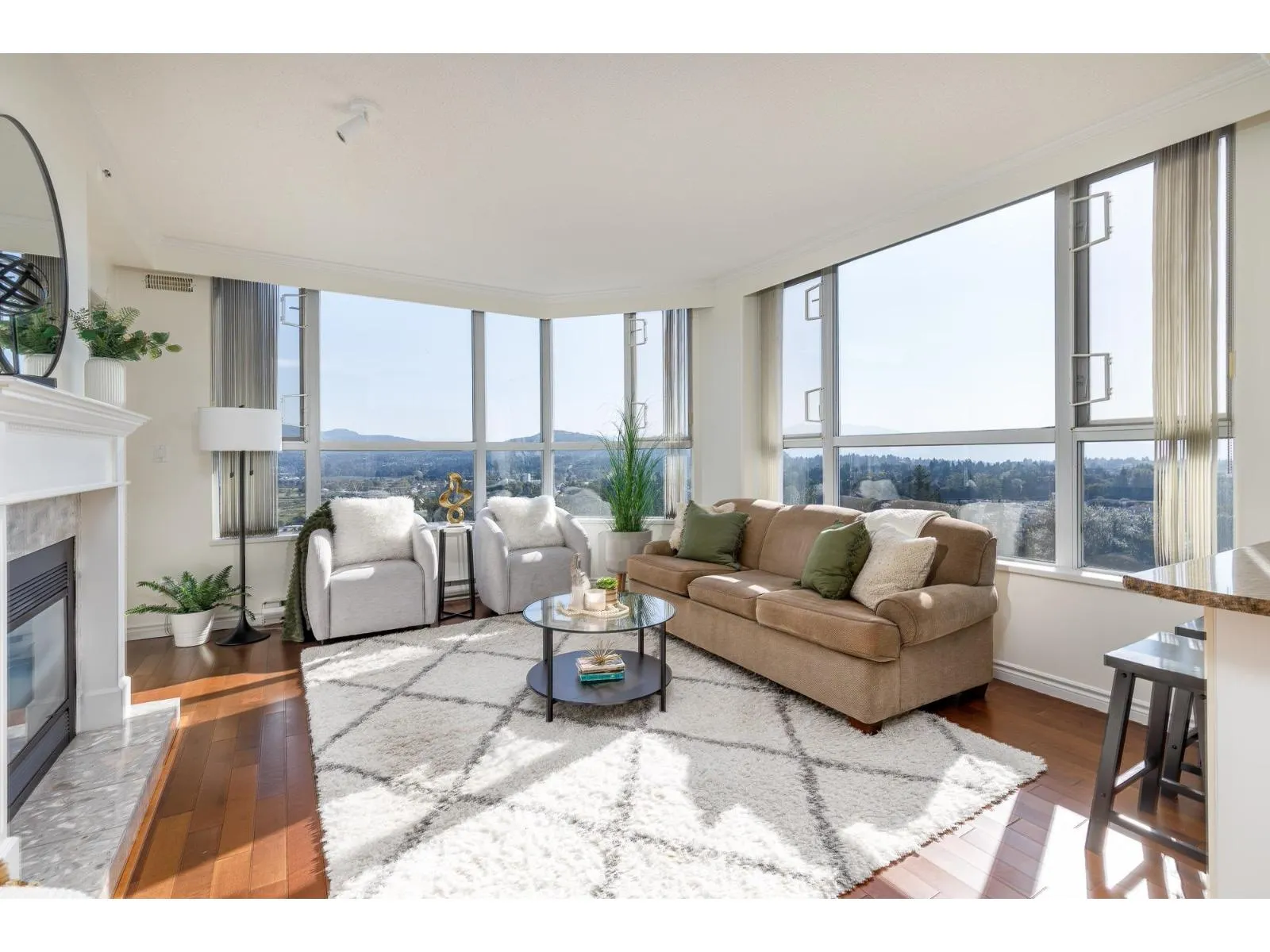 1501 3190 GLADWIN ROAD
