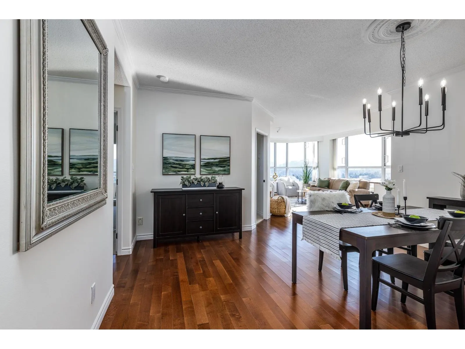 1501 3190 GLADWIN ROAD
