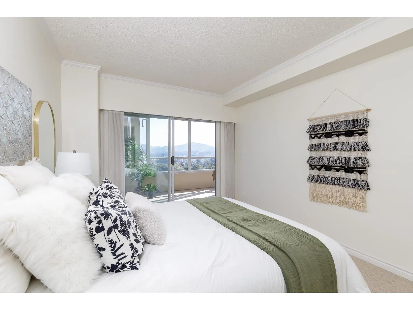 1501 3190 GLADWIN ROAD