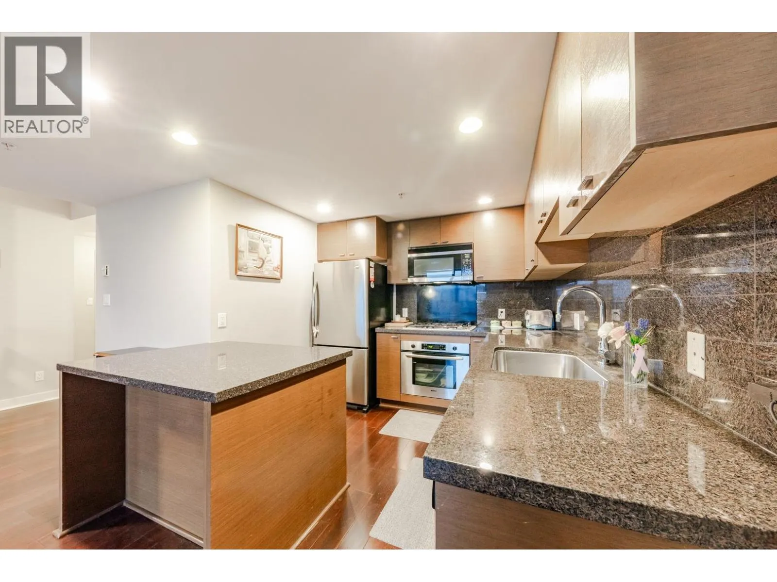 1805 6333 KATSURA STREET