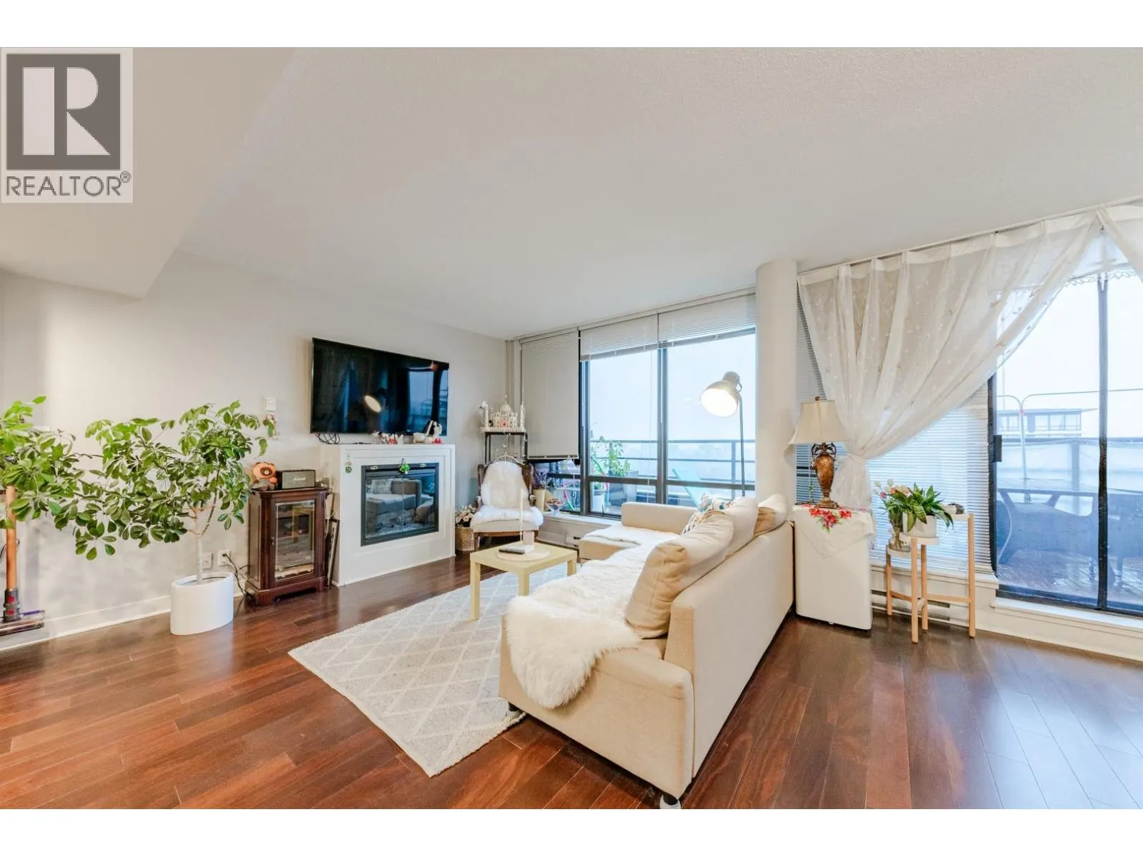 1805 6333 KATSURA STREET