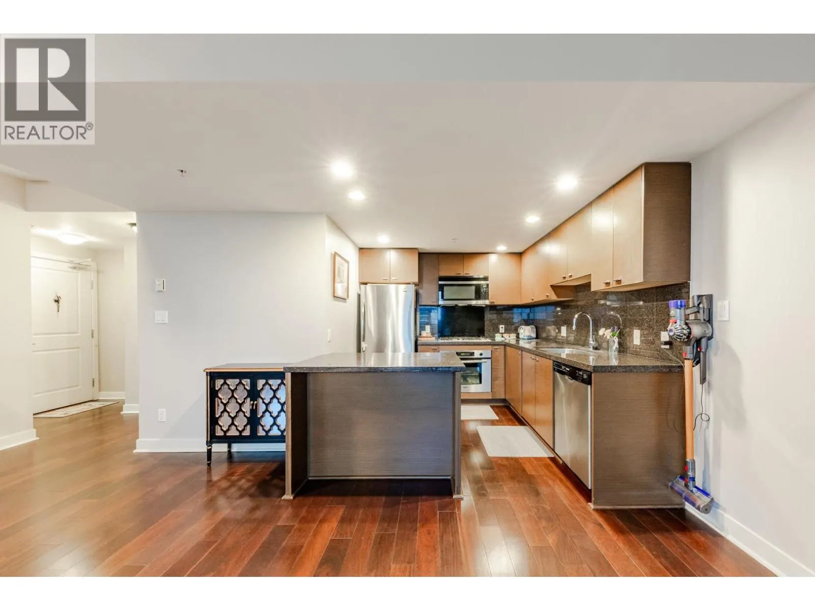 1805 6333 KATSURA STREET