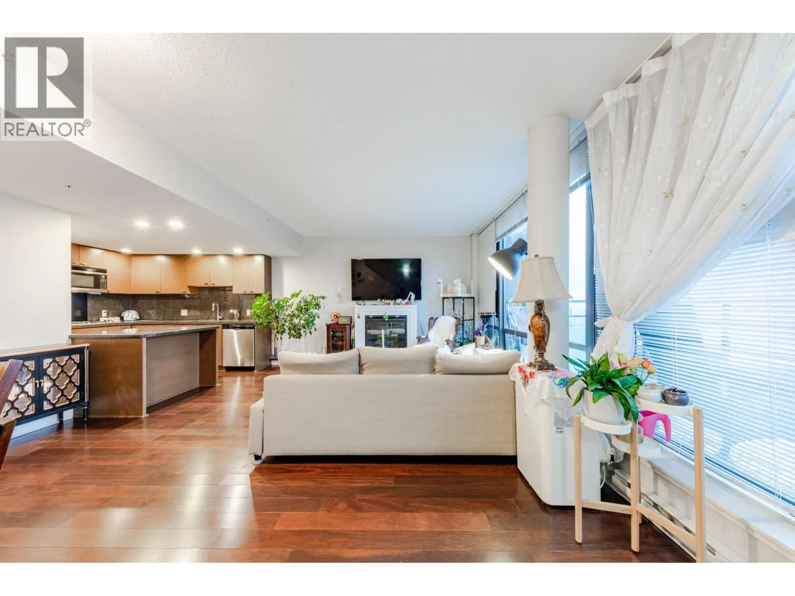 1805 6333 KATSURA STREET