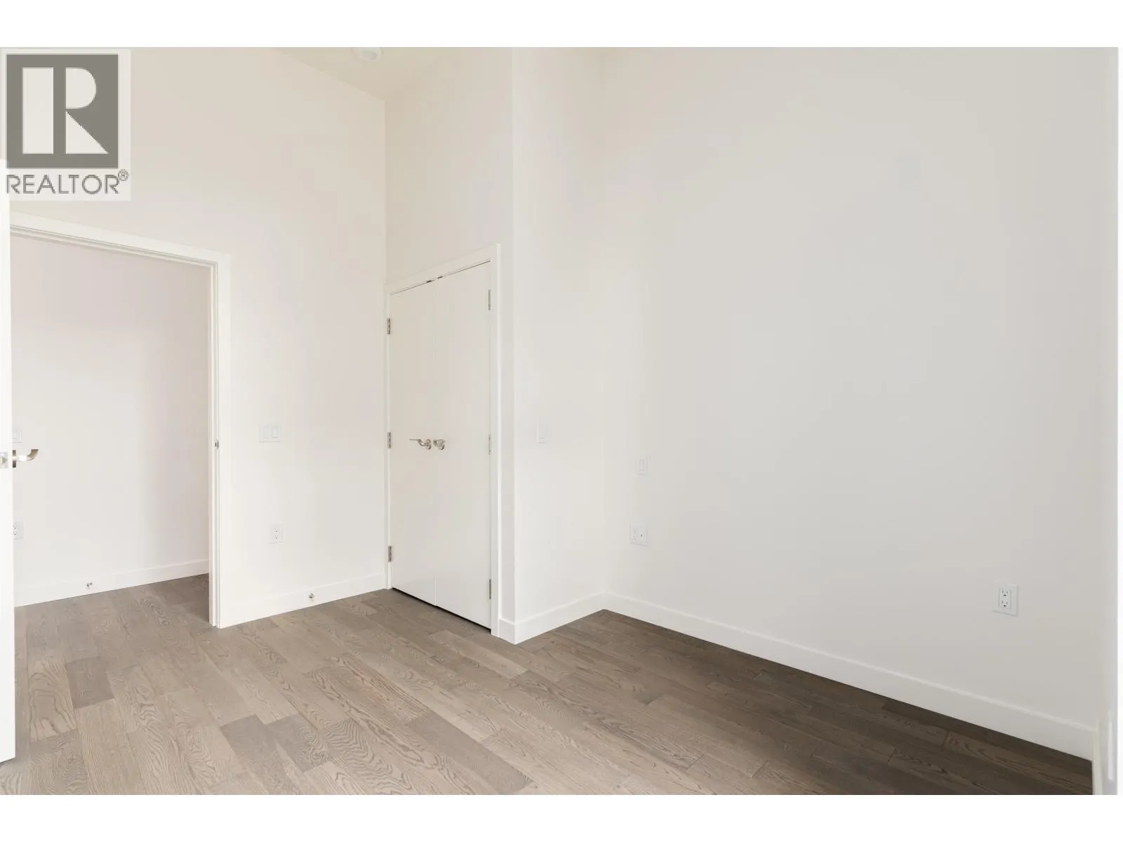 108 6833 PEARSON WAY