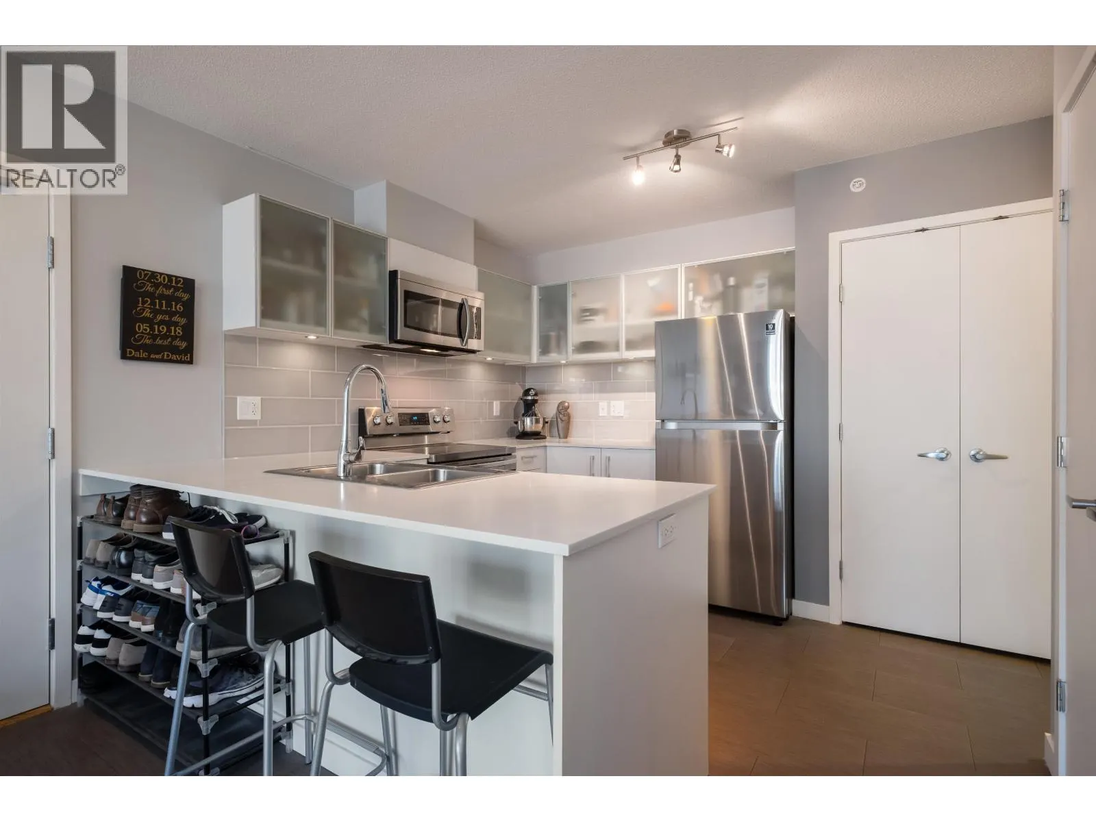 606 66 W CORDOVA STREET