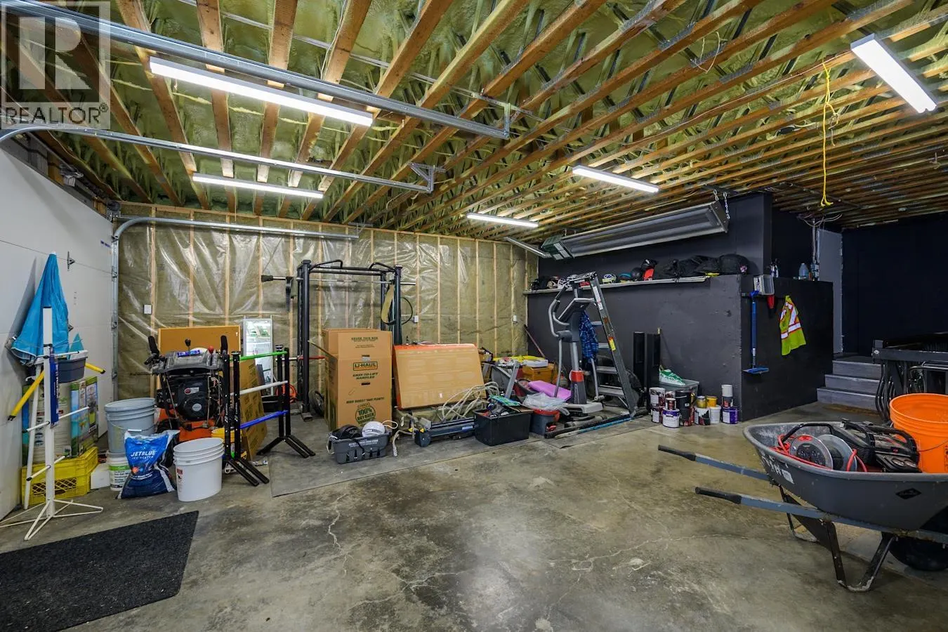 7190 THOMPSON DRIVE