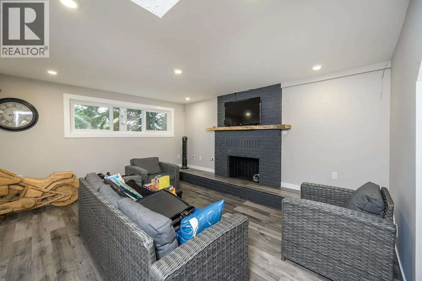 7190 THOMPSON DRIVE