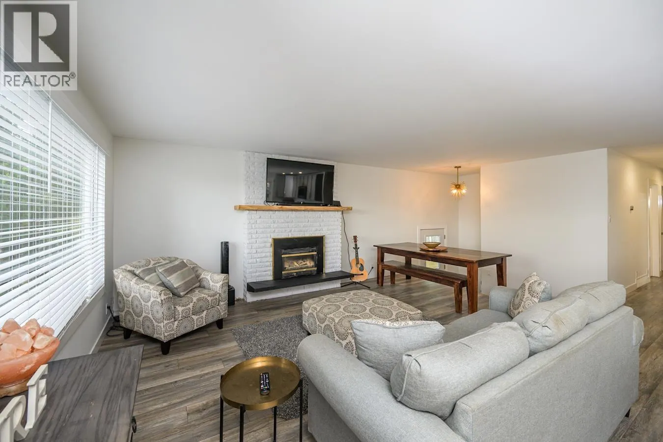 7190 THOMPSON DRIVE