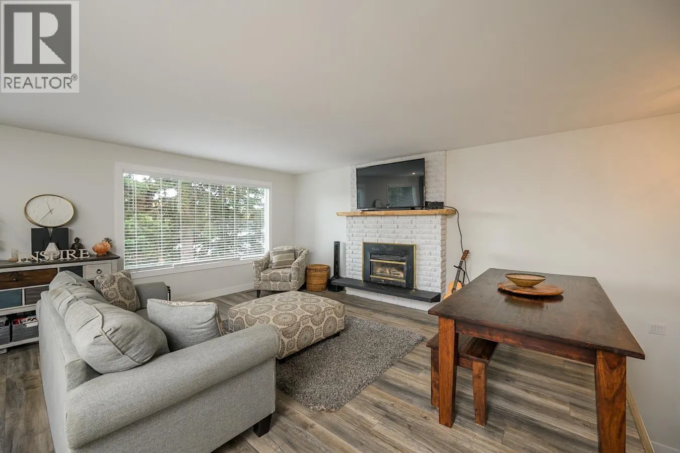 7190 THOMPSON DRIVE