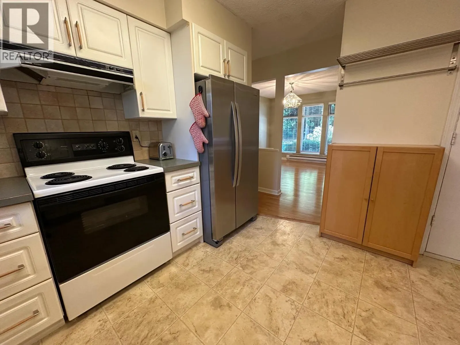 9360 PARKSVILLE DRIVE