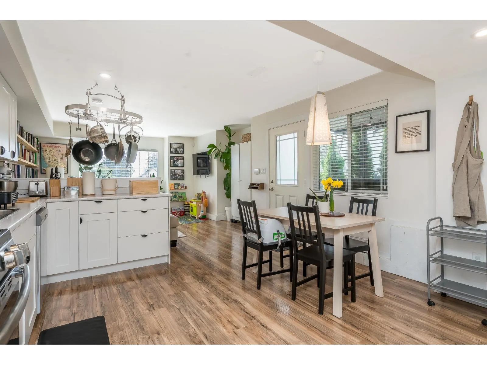 2245 FOOTHILLS COURT