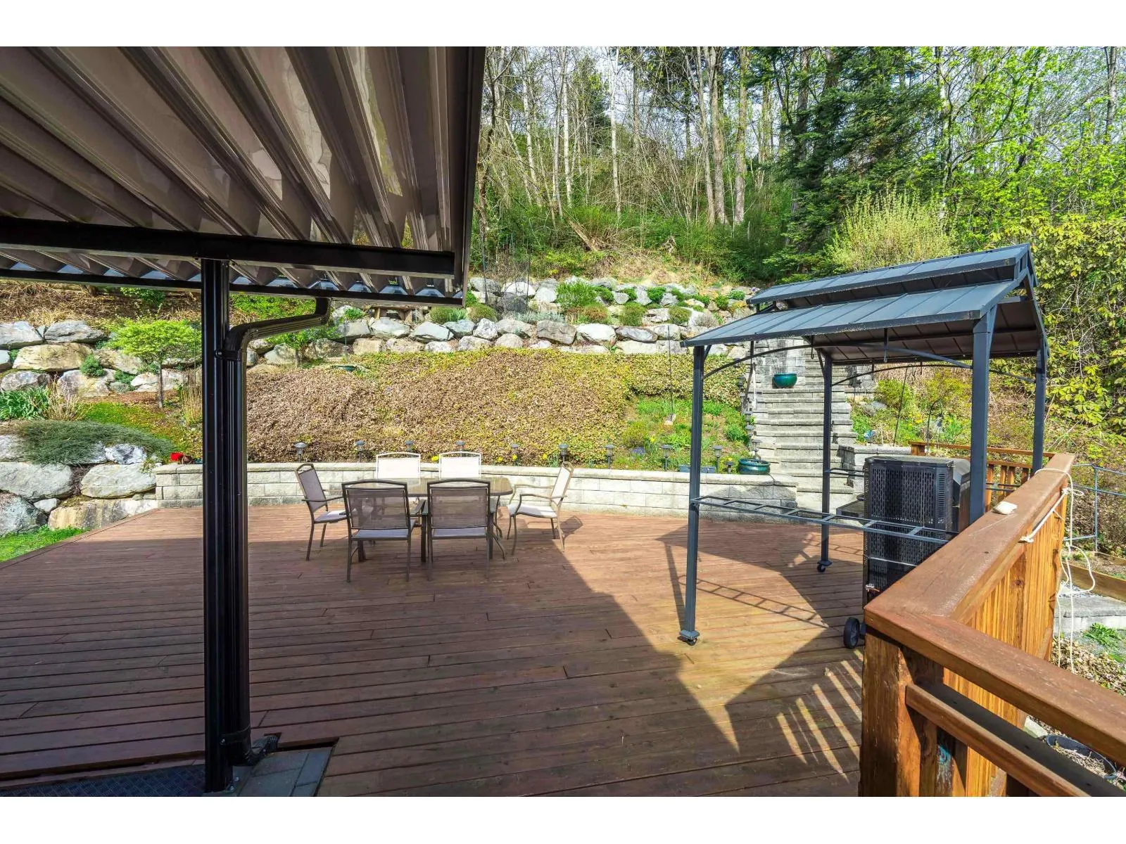 2245 FOOTHILLS COURT