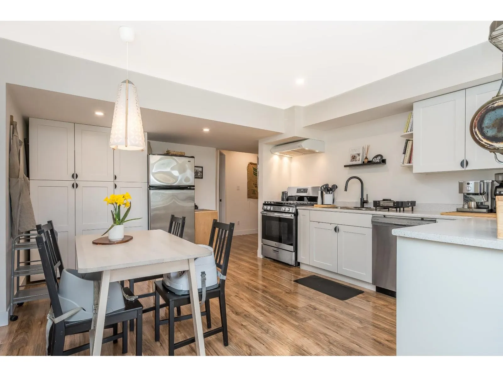 2245 FOOTHILLS COURT