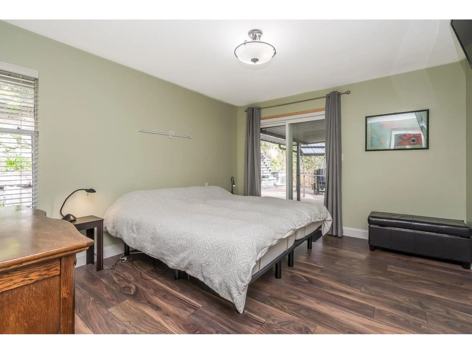 2245 FOOTHILLS COURT