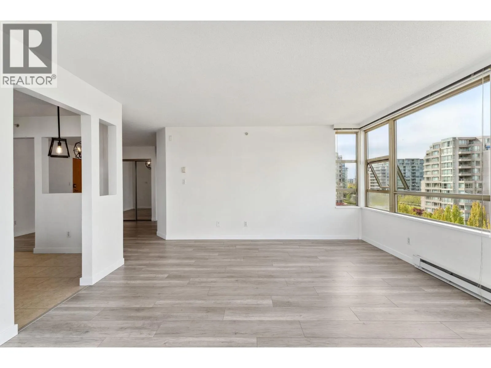 1105 8238 SABA ROAD